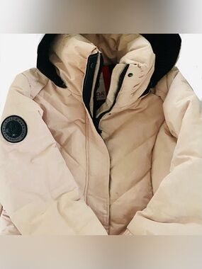 HEAVILY Discounted due to wear and markings. Pale Peach/Pink Puffer Jacket